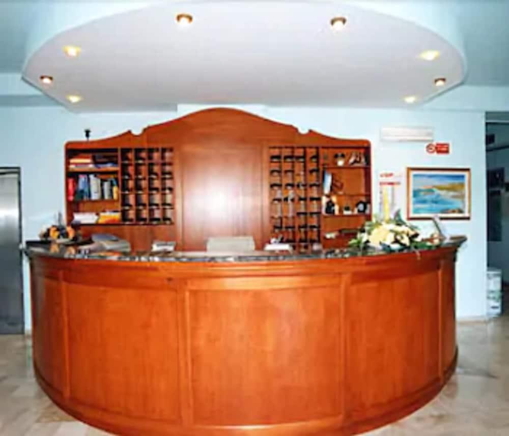 Hotel Citti Arzachena Ngoại thất bức ảnh